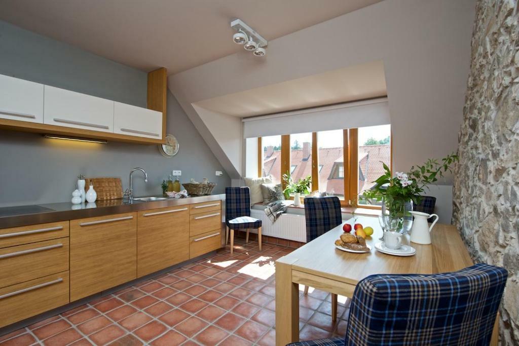 Apartamento Statek Topelec Appartman I Písek Exterior foto